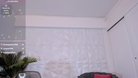 Sara online show from 12/20/24, 02:30