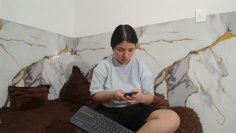 sara and thomas online show from 12/14/25, 06:12