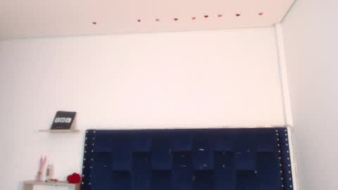 Snapshot of saraapril_1 chatting on 02/23/25, 01:53 SARAHGIL online show from 02/23/25, 01:53