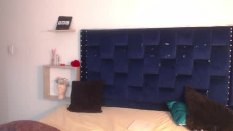 Snapshot of saraapril_1 chatting on 02/23/25, 04:57 SARAHGIL online show from 02/23/25, 04:57