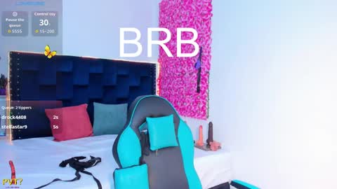 Snapshot of saraapril_1 chatting on 09/28/25, 05:18 SARAHGIL online show from 09/28/25, 05:18