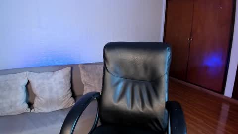 Sara  Everyday From 1430 to 2130 Col Time online show from 12/16/25, 06:46