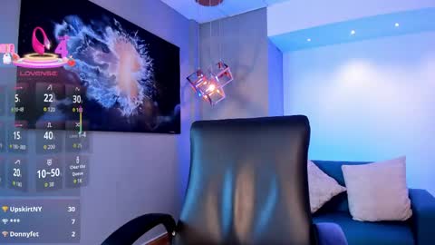 Sara  Everyday From 1430 to 2130 Col Time online show from 04/18/26, 07:58