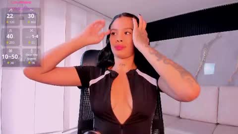 Snapshot of saracorraless chatting on 07/02/26, 06:25 Sara Everyday From 1430 to 2130 Col Time online show from 07/02/26, 06:25