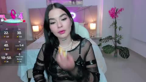saracruz online show from 04/25/26, 03:53