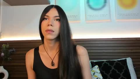 Sara online show from 04/17/26, 07:28