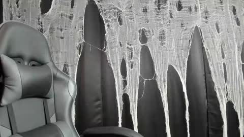 Sara Desire online show from 10/31/25, 11:11