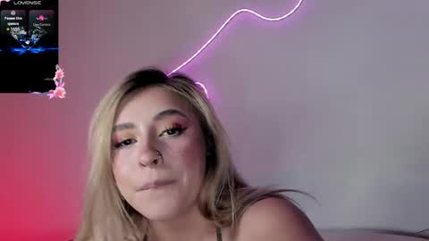 Snapshot of saradiazxxx chatting on 05/20/26, 07:36 saradiazxxx online show from 05/20/26, 07:36