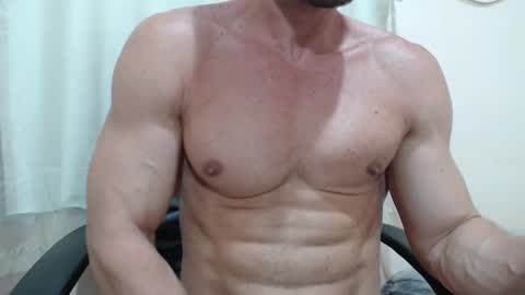 saradorj92 online show from 10/23/25, 07:34