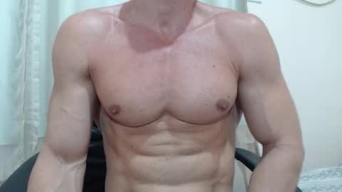 saradorj92 online show from 11/15/25, 05:27