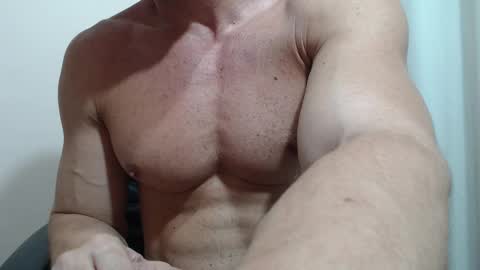 saradorj92 online show from 01/31/26, 09:46