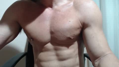 saradorj92 online show from 03/12/26, 12:50