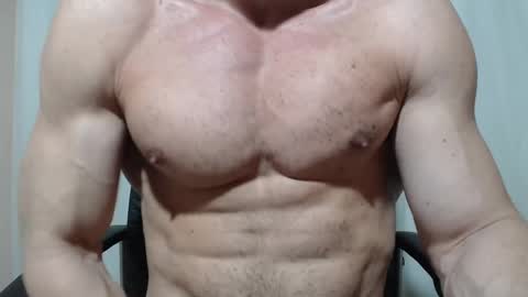 saradorj92 online show from 05/01/26, 10:47