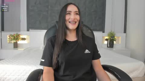 Snapshot of saragomez_1 chatting on 04/30/26, 12:22 Sara Gomez online show from 04/30/26, 12:22