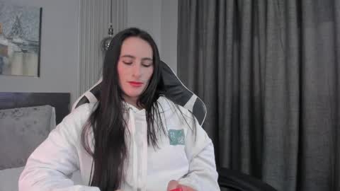 Snapshot of saragomez_1 chatting on 05/11/26, 04:04 Sara Gomez online show from 05/11/26, 04:04