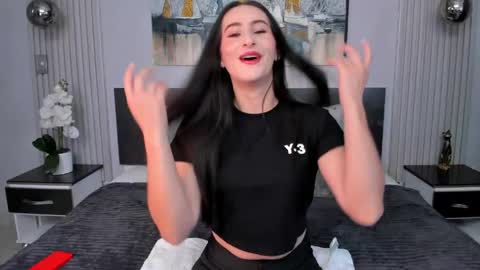 Snapshot of saragomez_1 chatting on 06/01/26, 12:07 Sara Gomez online show from 06/01/26, 12:07