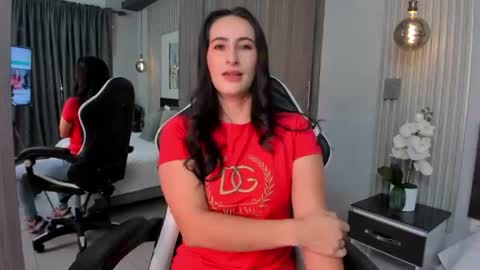 Snapshot of saragomez_1 chatting on 07/02/26, 12:22 Sara Gomez online show from 07/02/26, 12:22