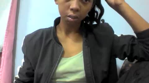 sarah146341 online show from 12/16/25, 06:18