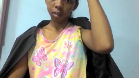 sarah146341 online show from 12/18/25, 06:14