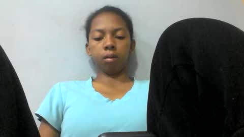 sarah146341 online show from 04/19/26, 03:50