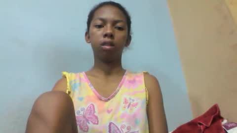 sarah146341 online show from 05/12/26, 07:27
