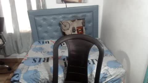 Snapshot of sarah_acero chatting on 05/19/26, 04:02 sarah online show from 05/19/26, 04:02