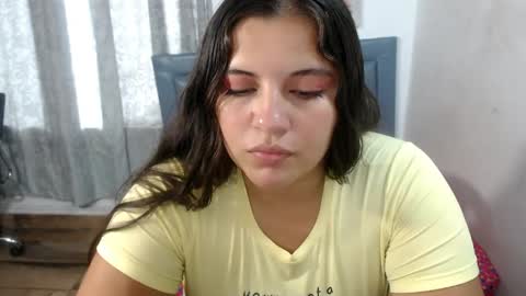 Snapshot of sarah_acero chatting on 06/03/26, 02:33 sarah online show from 06/03/26, 02:33