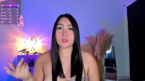 Snapshot of sarah_bali chatting on 12/01/24, 11:47 Sarah Valkiria  IG  Sar lanister online show from 12/01/24, 11:47