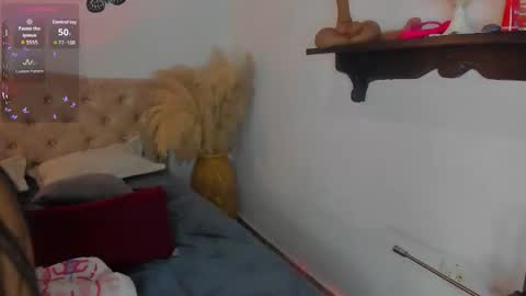 Sarah Valkiria  IG  Sar lanister online show from 12/20/25, 03:35