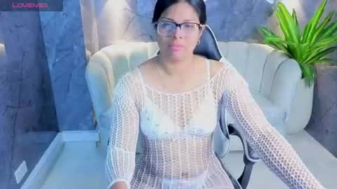 Snapshot of sarah_bay_tx chatting on 07/17/26, 08:03 sarah_bay_tx online show from 07/17/26, 08:03