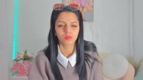 Sara online show from 04/25/26, 07:33