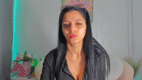 Sara online show from 04/27/26, 07:39