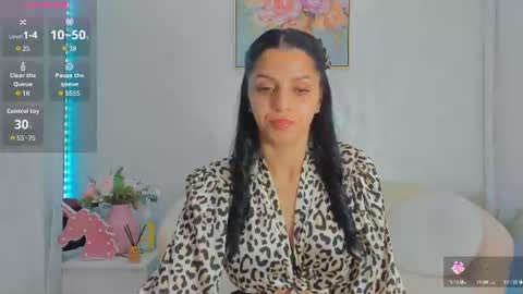 Snapshot of sarah_blake_ chatting on 08/06/26, 08:16 Sara online show from 08/06/26, 08:16