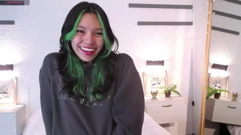 Sarah online show from 02/05/26, 01:49