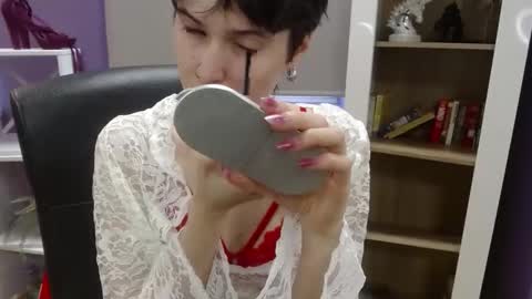 Sarah online show from 03/26/26, 07:47