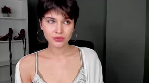 Sarah online show from 04/16/26, 06:58