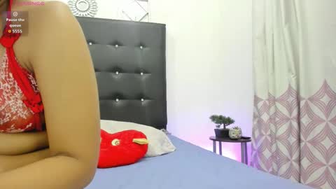 sarah_lowee online show from 09/16/25, 06:31