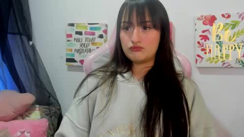 Snapshot of sarah_ramirez777 chatting on 12/31/24, 03:45 Sarah Ramirez online show from 12/31/24, 03:45