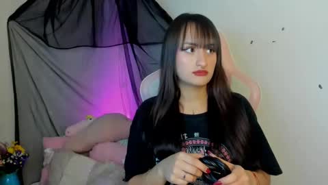 Snapshot of sarah_ramirez777 chatting on 01/06/25, 03:31 Sarah Ramirez online show from 01/06/25, 03:31