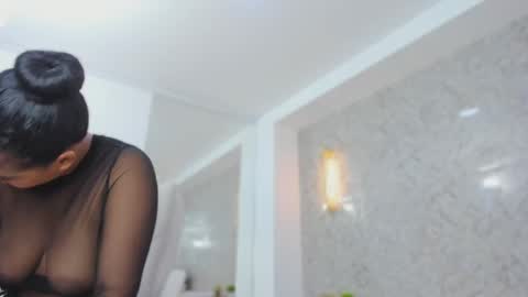 sarah online show from 11/11/25, 12:16