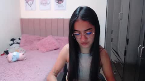 Snapshot of sarah_stone15 chatting on 01/07/25, 02:31 Sarah online show from 01/07/25, 02:31
