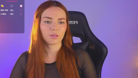 Snapshot of sarah_swtt chatting on 01/14/25, 02:40 - next broadcast 28 nov  7 pm Col online show from 01/14/25, 02:40