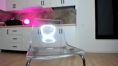 Sarah online show from 04/16/26, 09:39