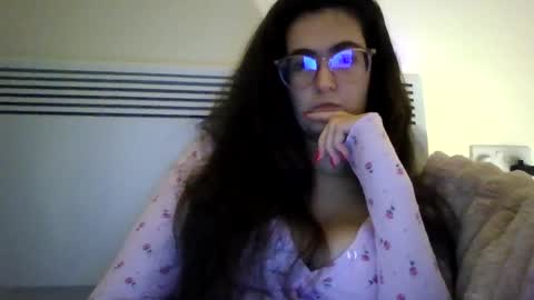 Sarah online show from 12/03/25, 10:52