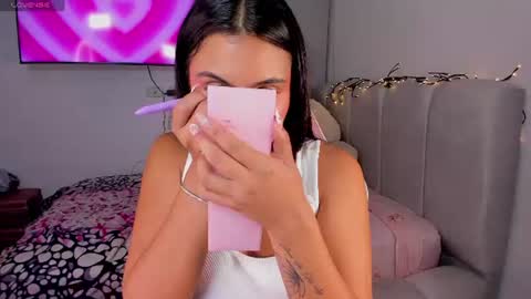 sarahcute14 online show from 06/25/26, 04:01