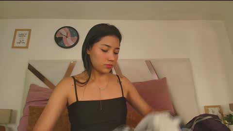 Sarah Evans online show from 12/22/24, 11:22