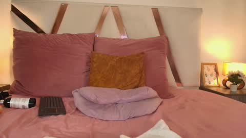 Sarah Evans online show from 12/25/24, 10:37