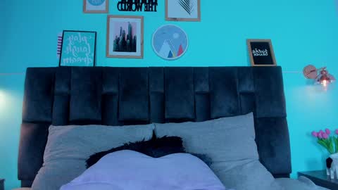 Sarah Evans online show from 02/26/25, 01:43