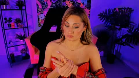 Divine Sarah NONUDE model online show from 01/12/25, 05:54