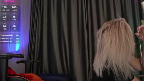 Sarahjadore online show from 02/10/25, 04:52